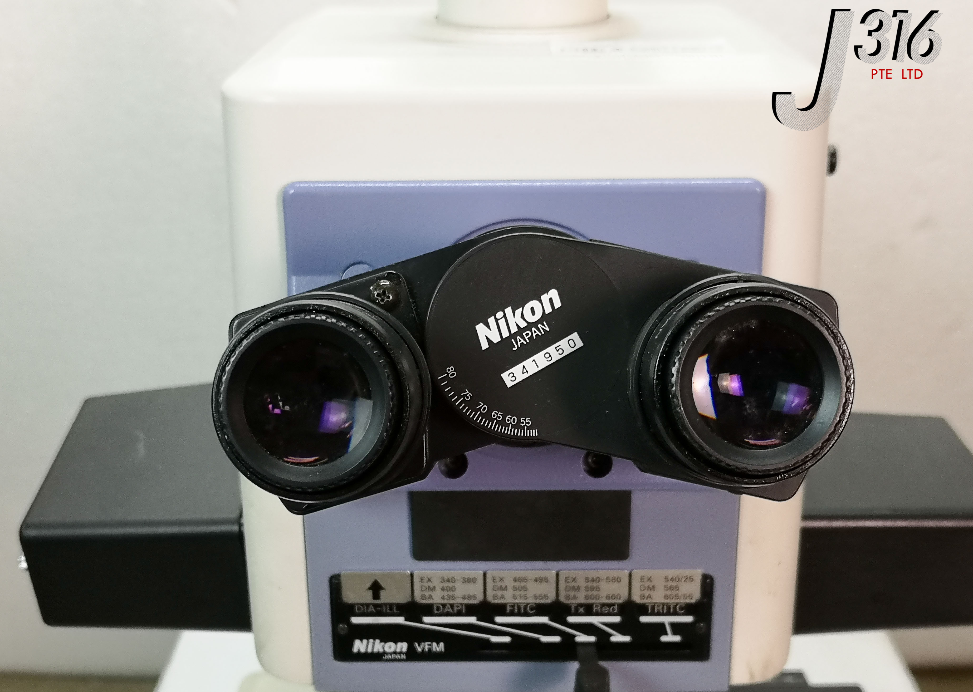 n！ 17063 NIKON ECLIPSE FLUORESCENT MICROSCOPE W/ LAMPHOUSE C-LP E800